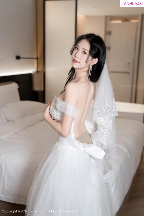 陈若依 抖娘利世 [XiuRen]高清写真图 2024.08.09 No.8998 利世 丝袜美腿第2张图片